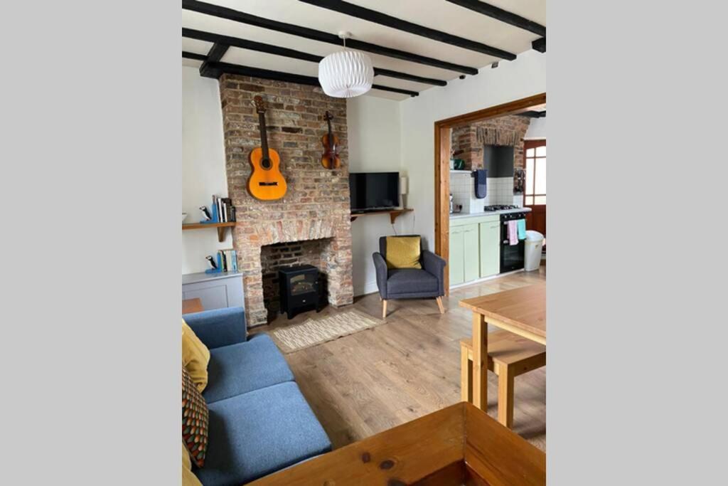 Holiday home 200 Year Old Large Townhouse With Sea Views